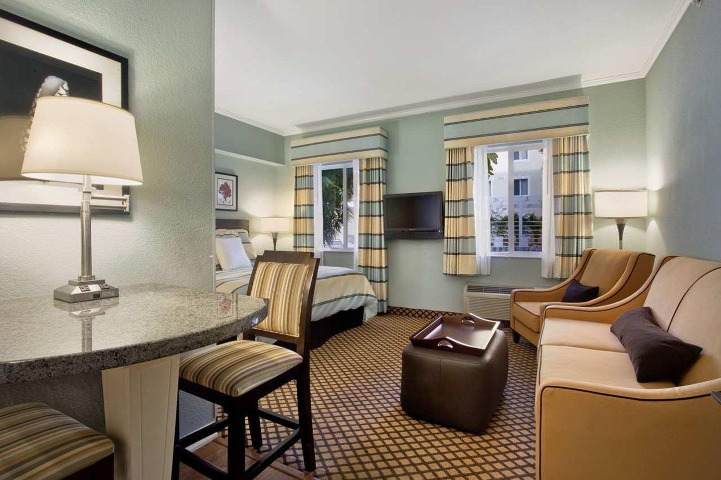 โฮมวูด สวีท โบนิตา สปริง Hotel โบนิตาสปริงส์ ภายนอก รูปภาพ